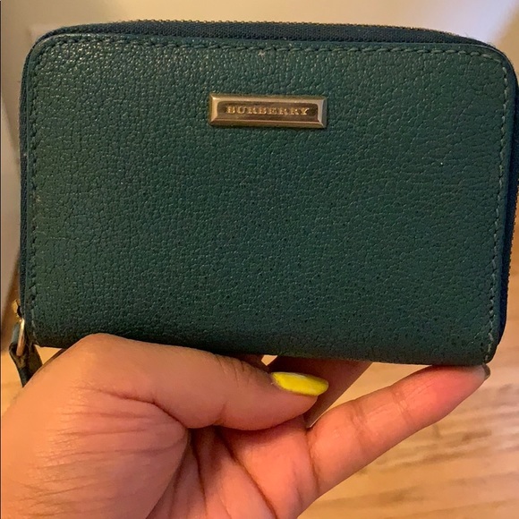 Burberry zip wallet - Picture 1 of 4